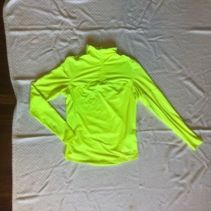 Brooks long sleeve quarter zip pullover